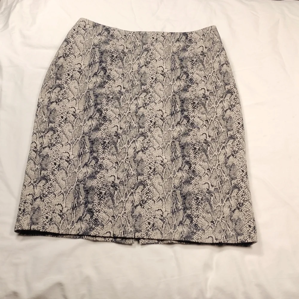 Talbot's women's faux snake skin skirt size 6